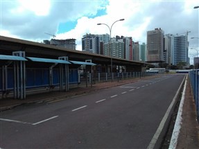 Demolição do terminal urbano é adiada